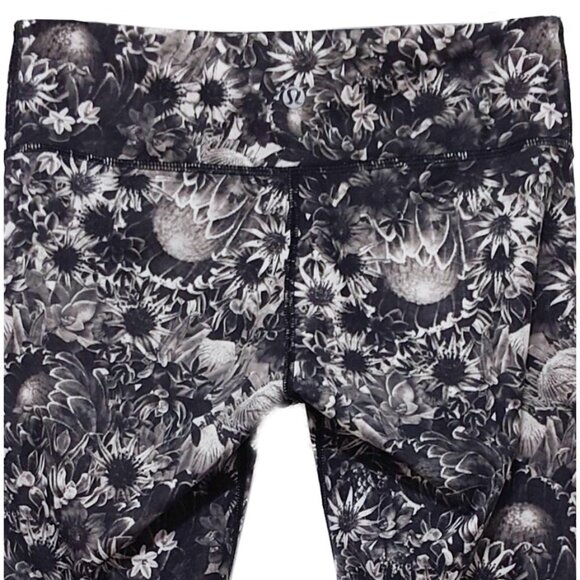 Lululemon Wunder Under Crop 21" Luxtreme Flowabunga Black Angel Wing/Black - Picture 8 of 10